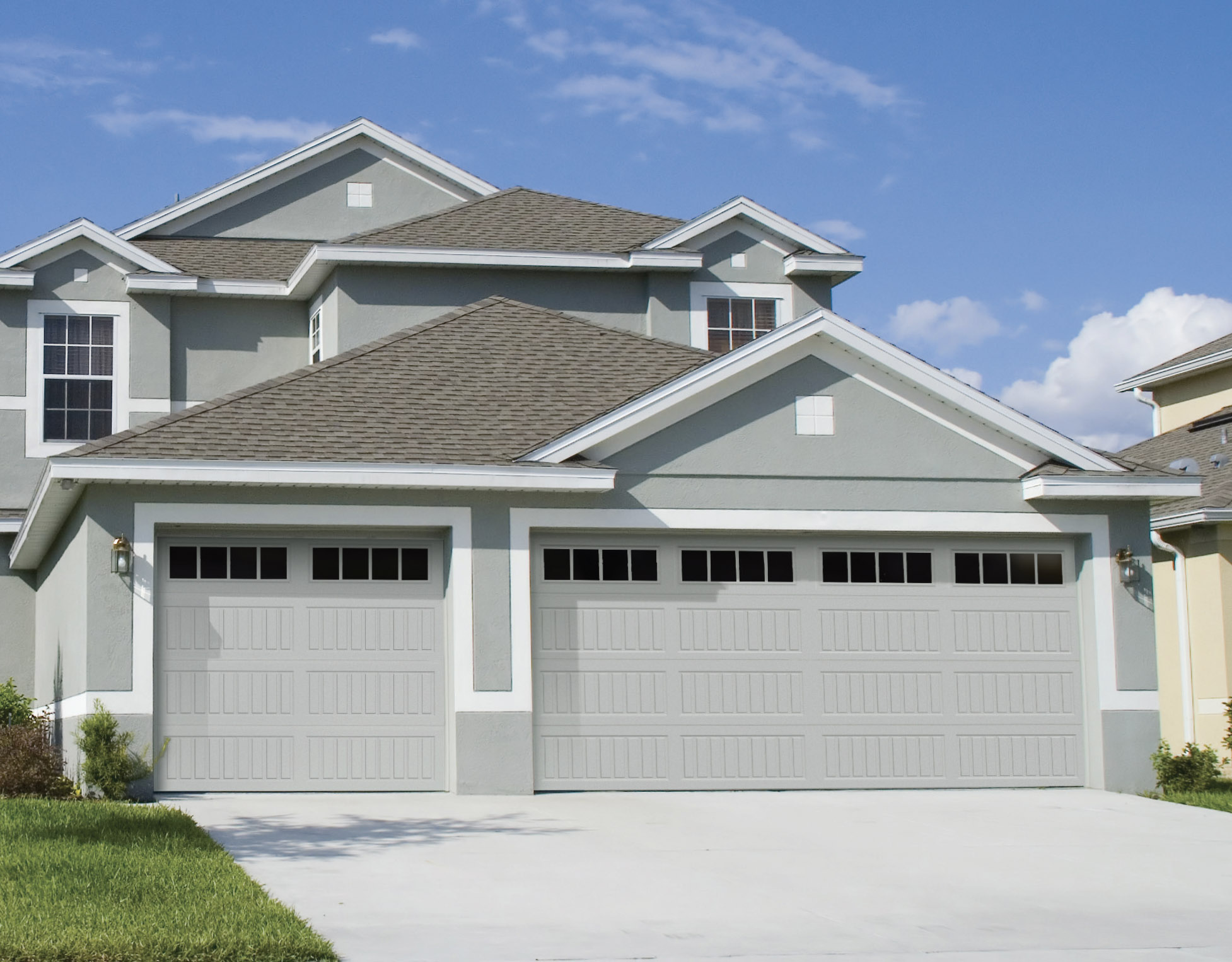 Long panel Carriage residential garage door